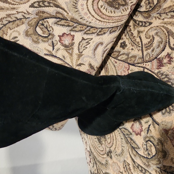 Nine West Suede boot.(10) - Picture 4 of 6
